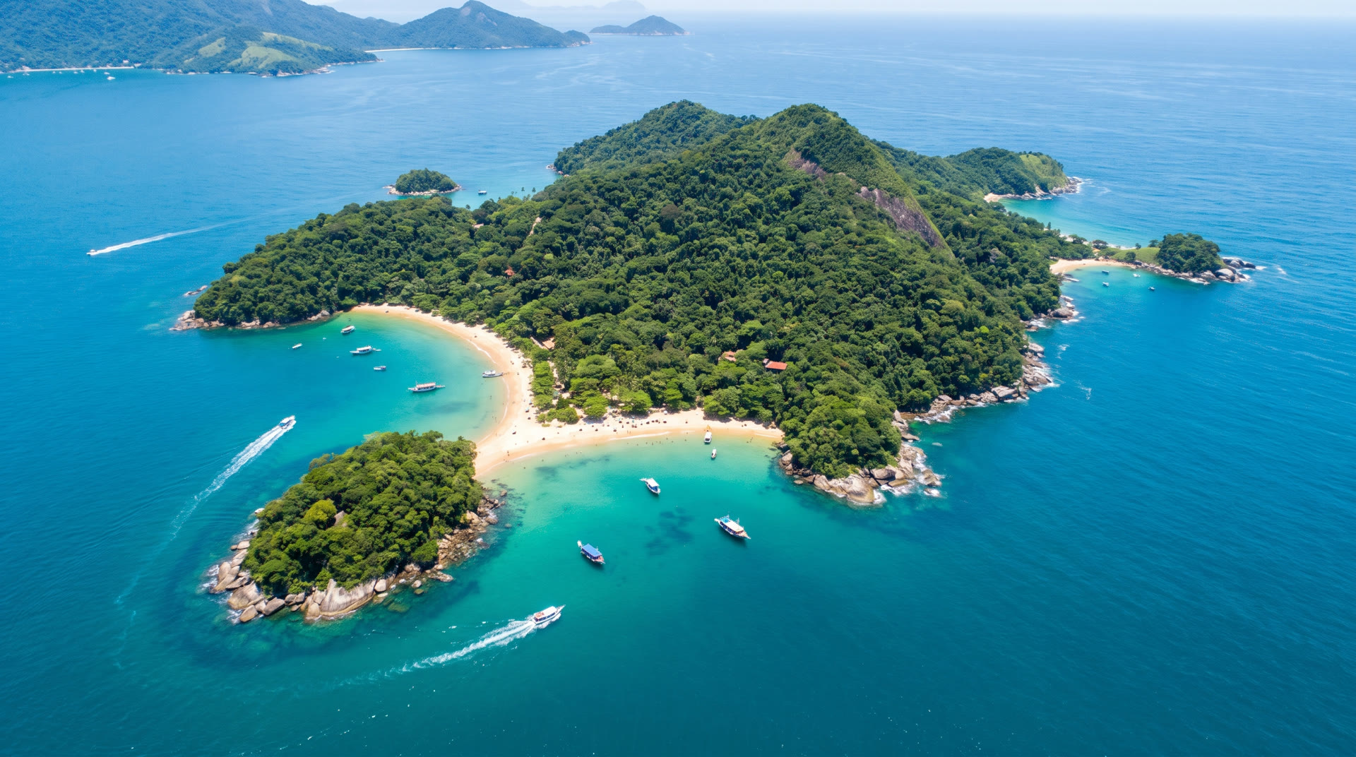 Ilhas e passeios de barco no litoral do Brasil
